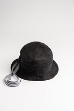 Very_Matters_Timeless_Light_Hat_Black_White_strip_back