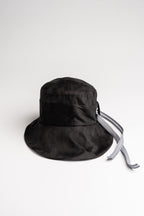 Very_Matters_Timeless_Light_Hat_Black_White_strip_front