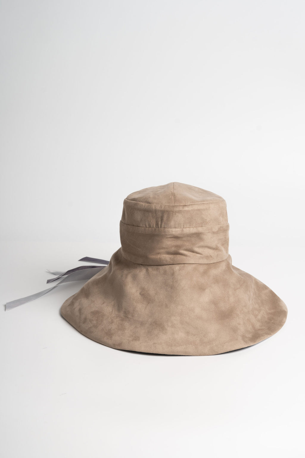 Very_Matters_Timeless_Strengthen_Hat_Beige_Matt_silver_frontview