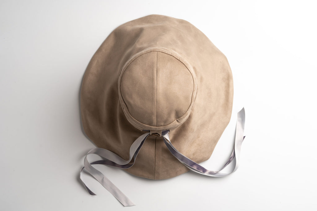 Very_Matters_Timeless_Strengthen_Hat_Beige_Matt_silver_topview