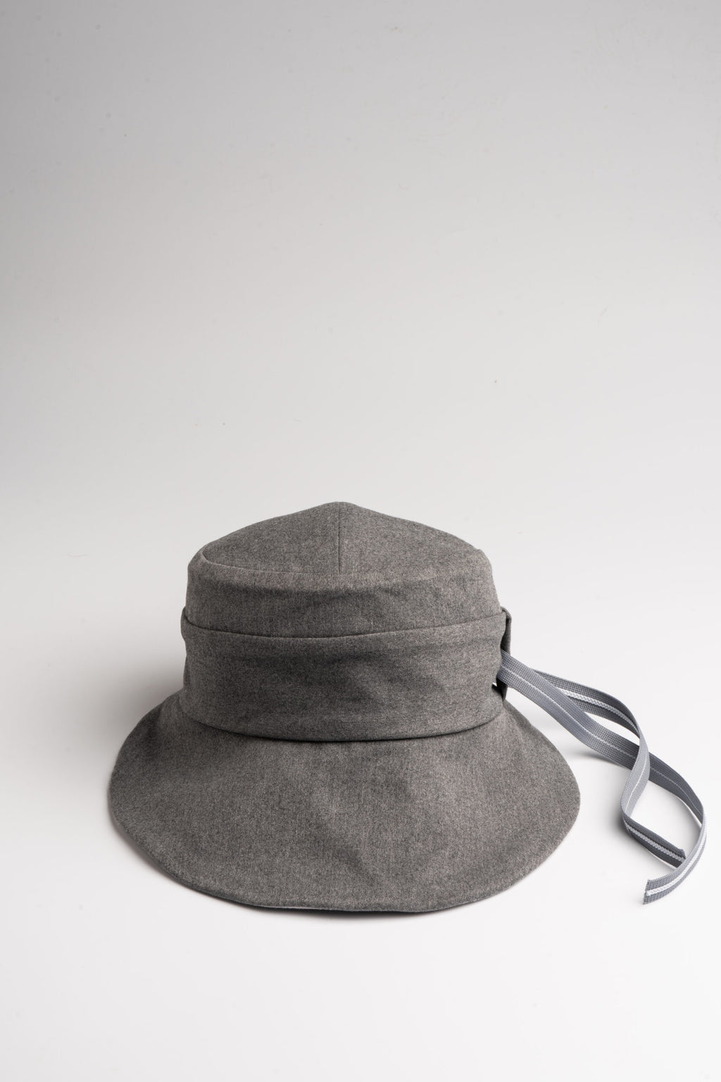 VM Timeless Light – Grey x Light Maroon