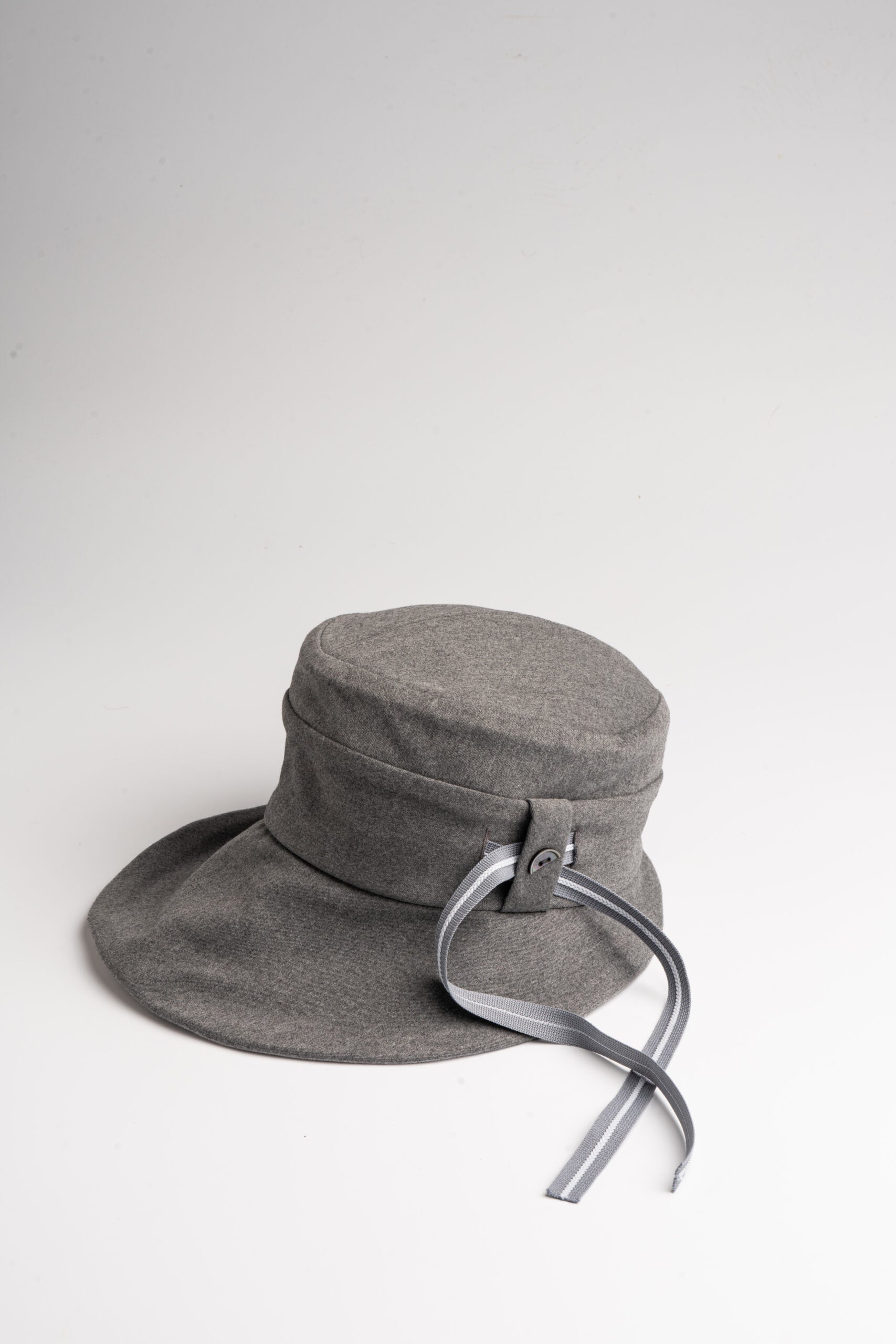 VM Timeless Light – Grey x Light Maroon